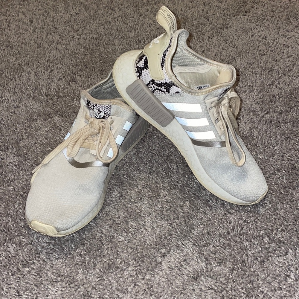 Adidas snake skin tennis shoe